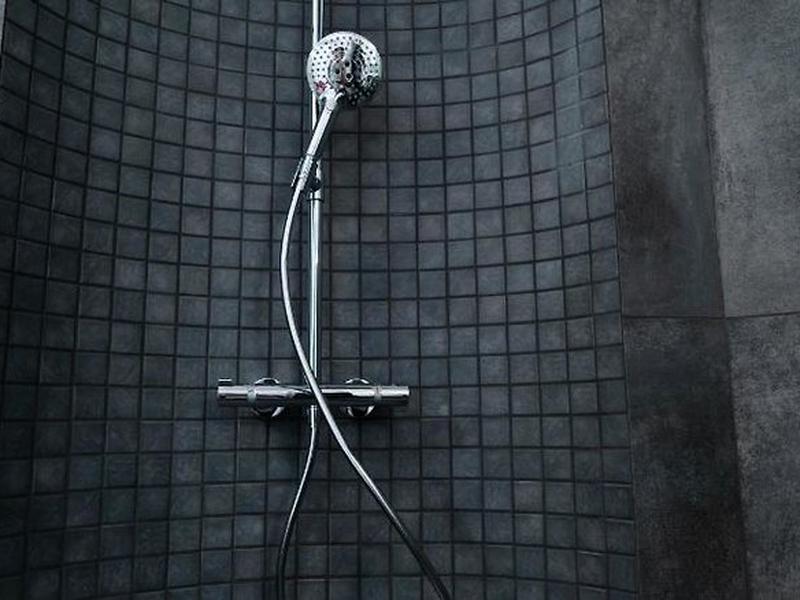 83E5B8E3E2CBF9B3C5FAAEFDADED72C5