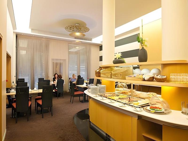 D8E820F8C227C1AECD8C6F0375B48C25