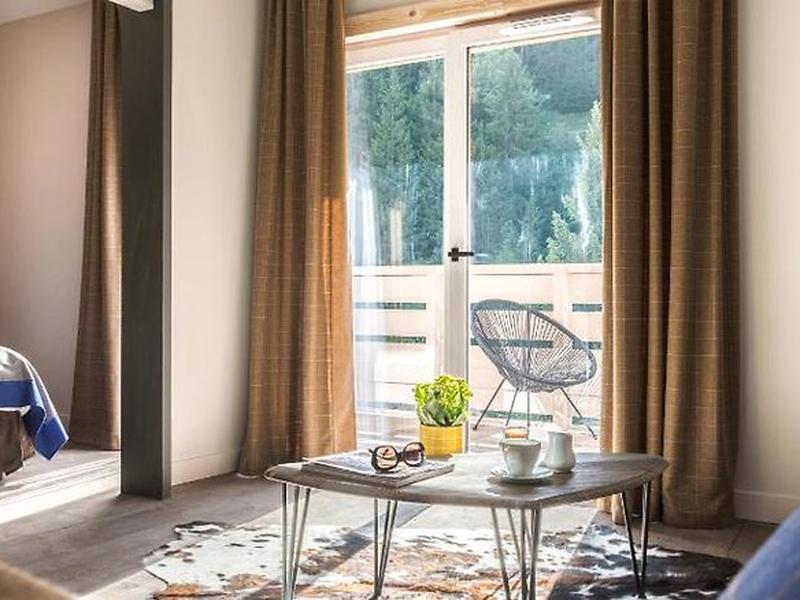 4BDD9D029776BE033CB753E8DBC33B02