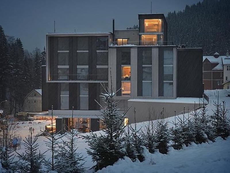 D93011AEE3CD69F07B3AA572F77FD8B4