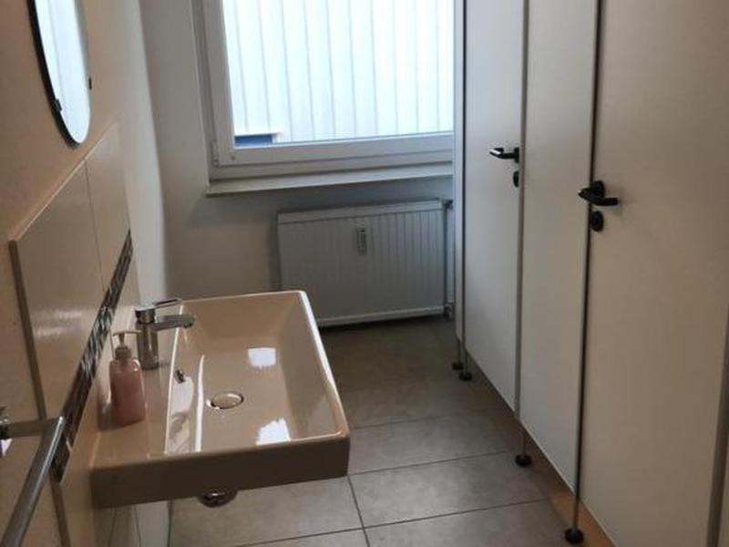 B5FD59115A094DFF7C71BD2B325C3BF3