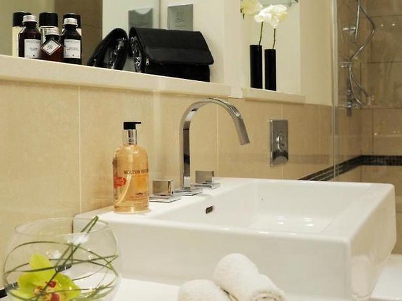 90E5EC800C430509A71C78824304F9ED