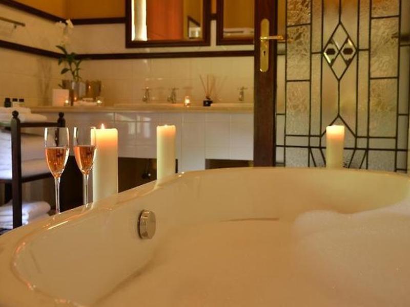 8E69E6DBA0DB9313B363454C4C74F987