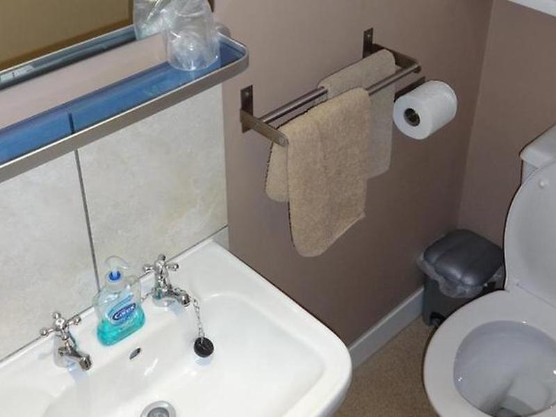 F5B18E20AFD206513AA8A4A50FEAB0A4