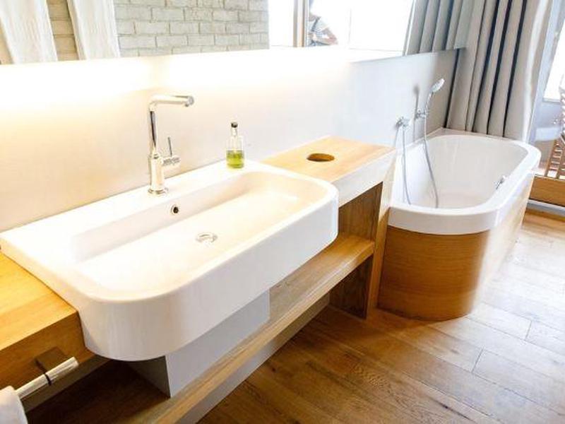 FA16288F3BD7B4590564EF42C0B47B46