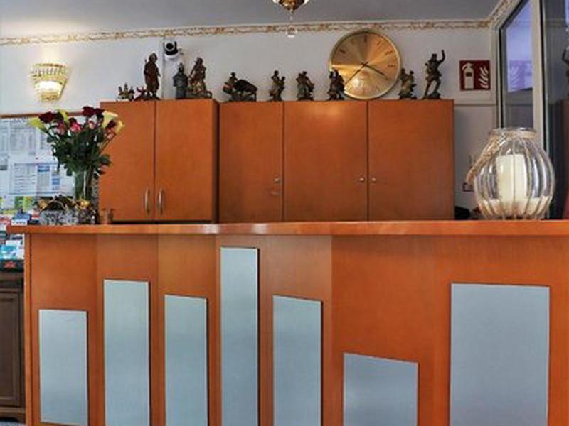 9E55205A3C07DEB153D2E2CE0D596D7E