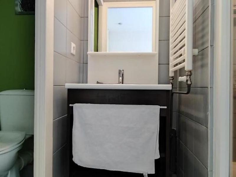 EB1A789E133A185DC9CE8E653D4A8366