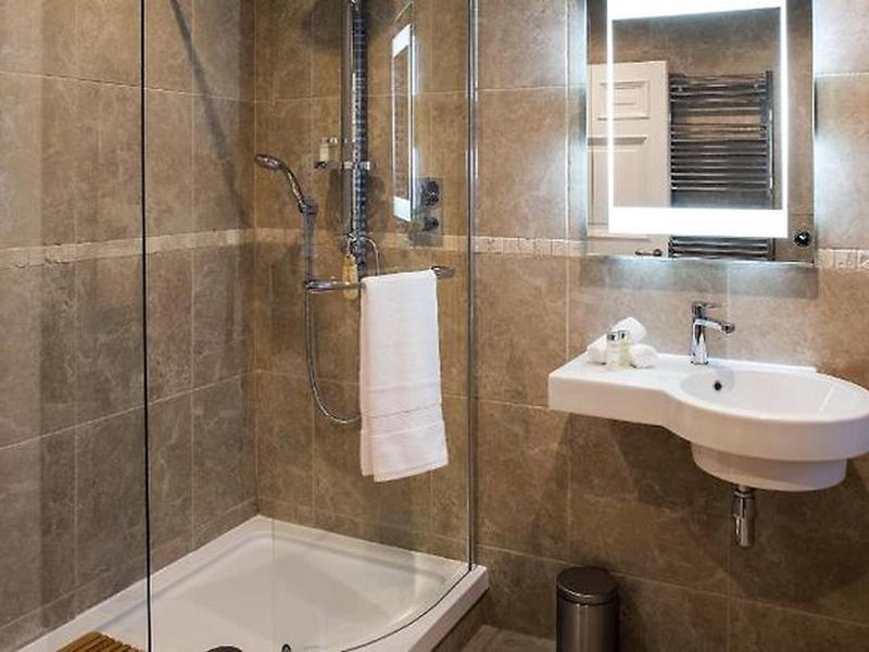 4EE82A7185620FF9EAF4A071642428B9