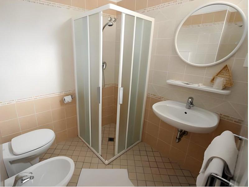 CF7F231CD4900A7D15947226986A6BFC