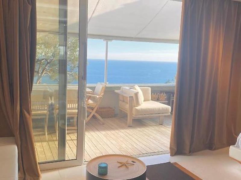 2E4B39755EAF7652885FBA306C3D09A4