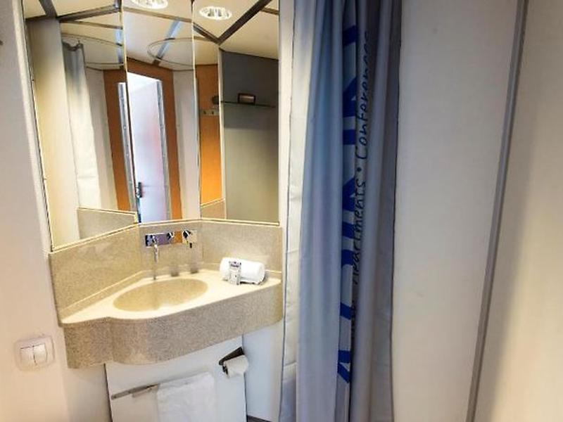 EA4714D93529A7DBB6BDE6B4D062569C