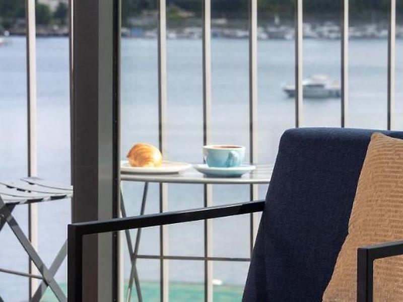 992AF1642652FEA3EBDD6124D9B50E51