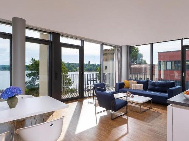 616D2AE4D07E5B2C943DB1AF62DC121B