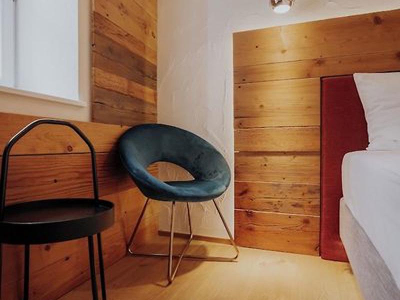 F8A0D6D16383608695E8BD045E66D7F9