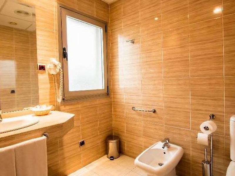 686BE55D0CFE020A3D8215E65D1A4973