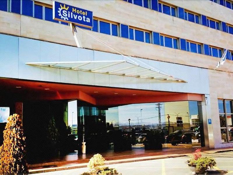 91F2C4076EF80E22B0DE984EC00562A4