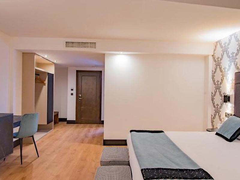 4C6A80F9B28B11E2E33329320ACA1498