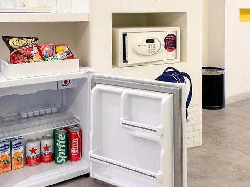 DB59546C4B371C1DE4C961B09FC861E4