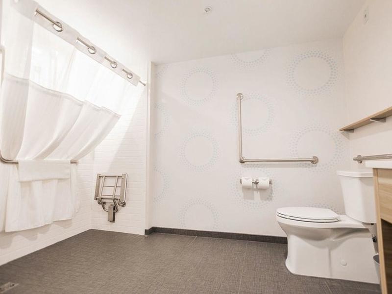 94BBCB1AF0F7E14CE3F56A2814E05D25