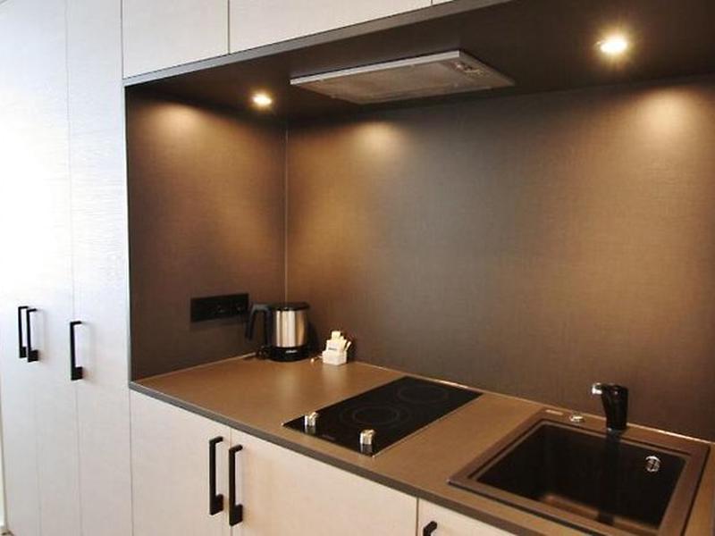 E958583636008002377A895BB0C24619