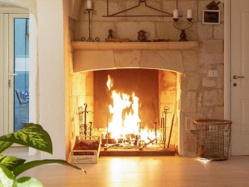 B8F297AC553FD1D3E5D623F6AEC6D4B9