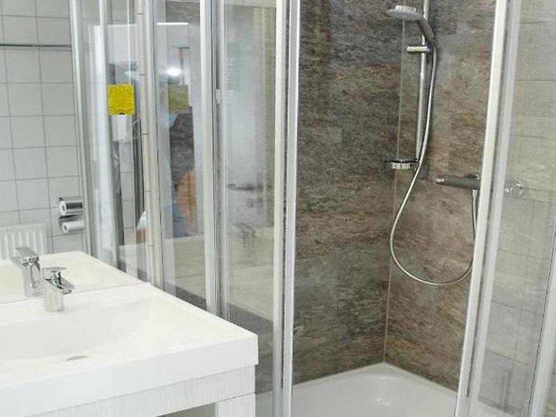 E563A0FAC1ECB8C8450455F63D33710A