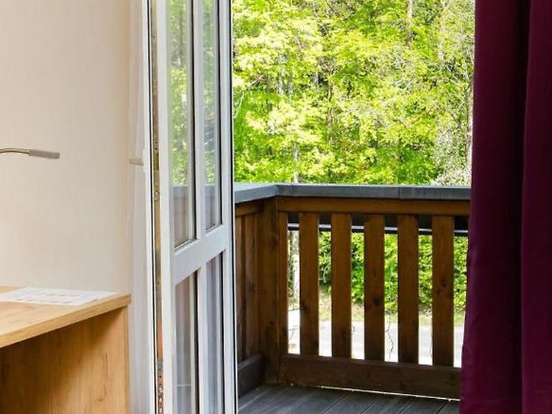 B1B11557286D747B9BCCDC1684F217D2