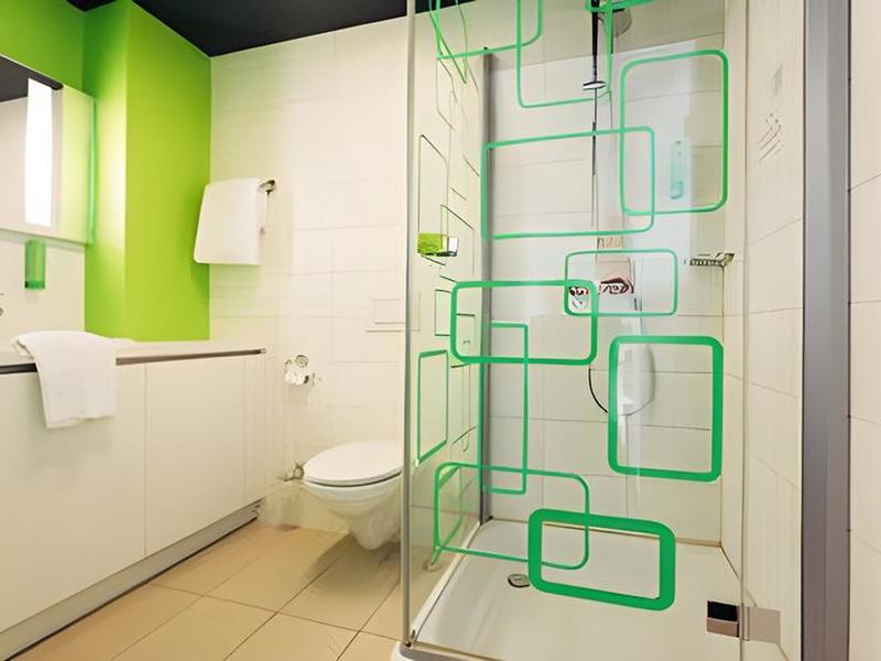 BF110ABE85F6F8E642EA47749EAA17A2