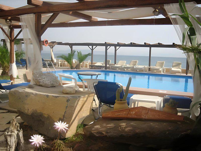 F5C263DC51355F9525B676EB7A5AB57D