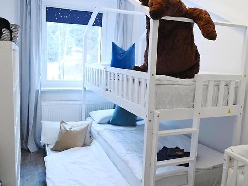 7075D474A3705A26379E5C4F4F94075B