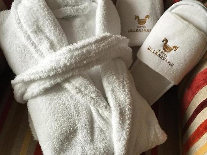 858E1FDDC1E976D4DC64684FA20822AA