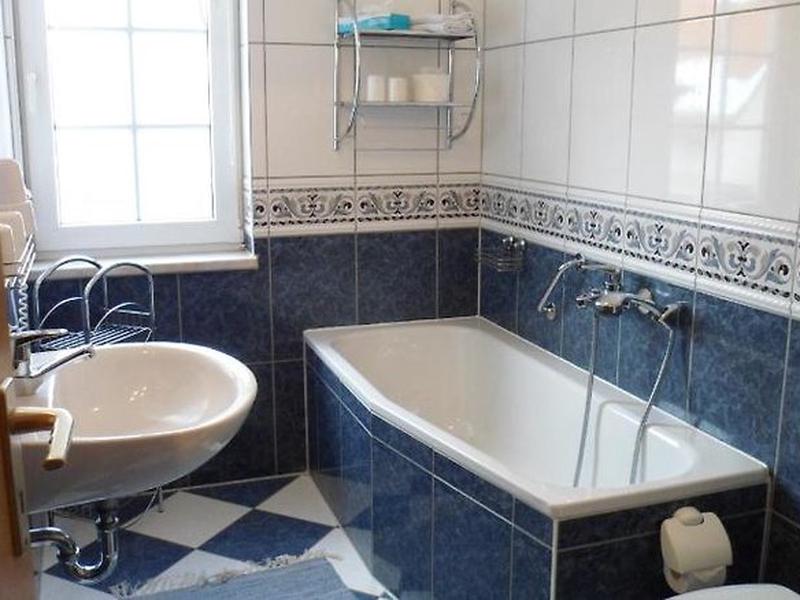 6039DFC2663A8B1EB24E4F8A083321E3