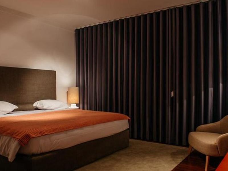 F1C9E184E29BF8A135AF6A67DEDE4E26