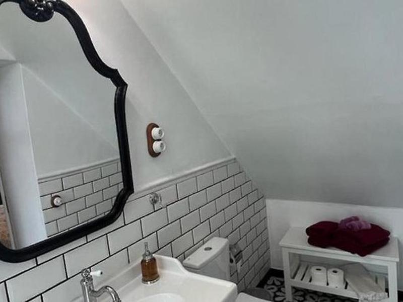 5C3A47F738690814F249273843DC07FA