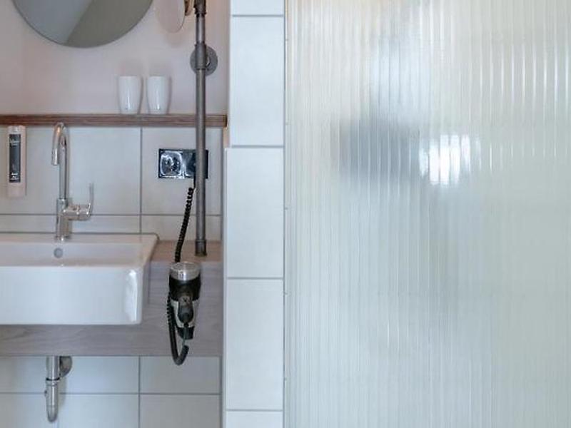 95FE83CBC6F212F233FA2DEAC8A6C72E