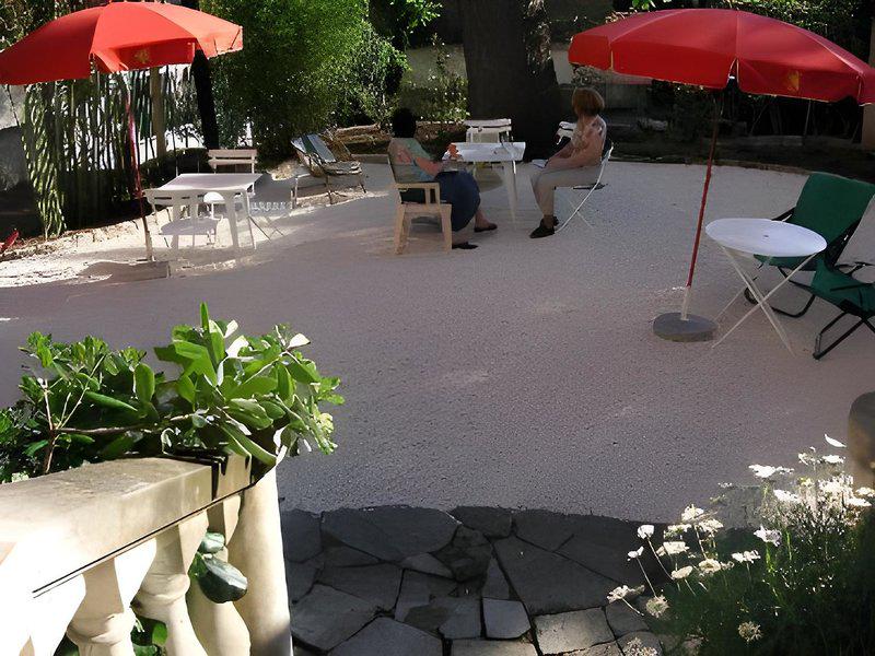 E131DF067F2E2066AADF132D7C4A5AFA