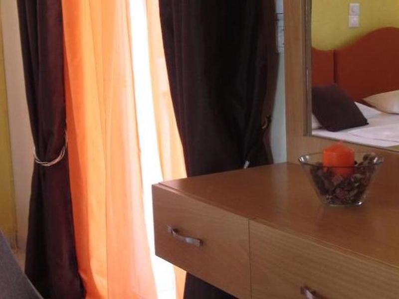 54AE2E073DCF426BF90D732F7DBE563F