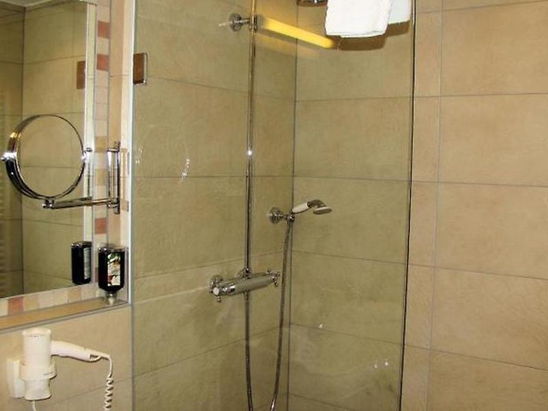 A6F56F595A7D7711E9E1D169A4362D23