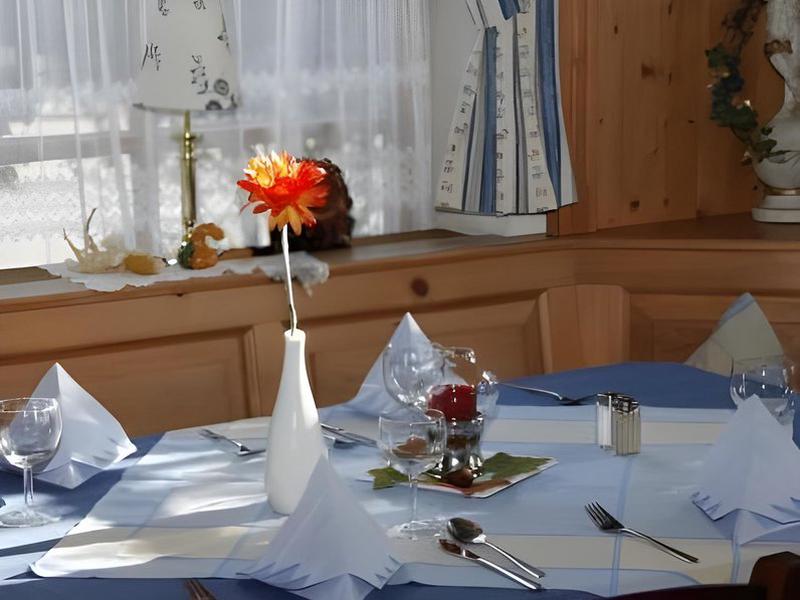 571C590E50A9D6C1A9D80581F0D8AD0B