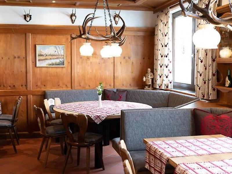 EC919FF477F15B39792D572B461CC03F