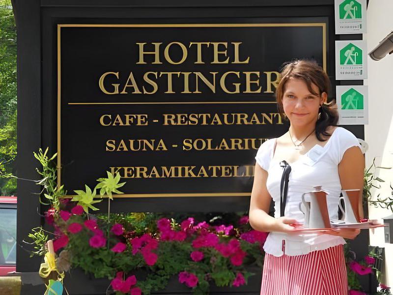 22565C65A9EC577595C7E6AE55D1DC12