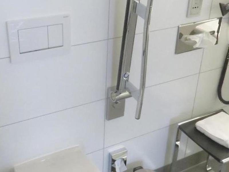 07BFD9DD268D330BB64EBE843E62EE47