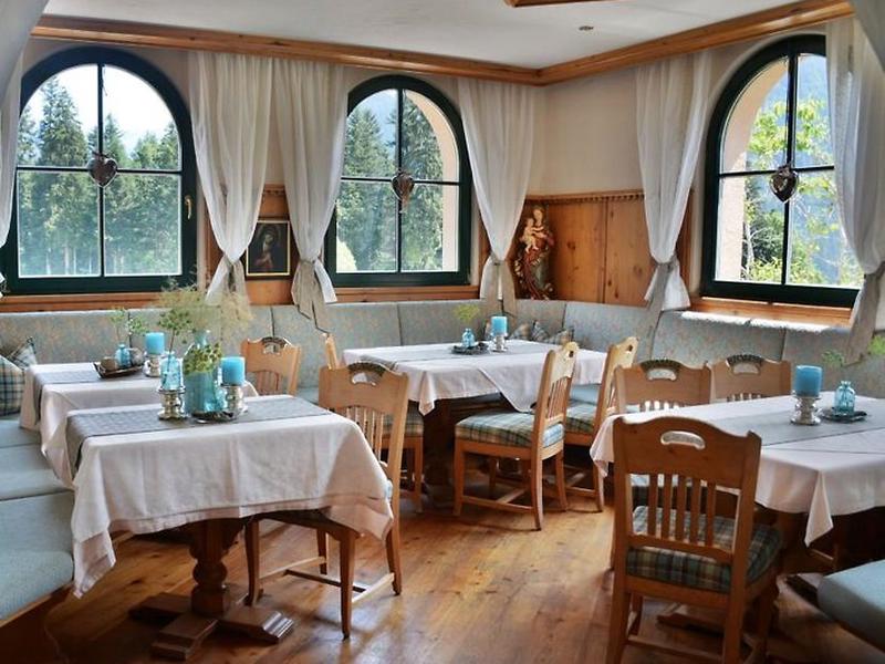 AC523E282EB4AA0B59A02868BE0509EC