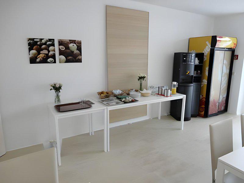 1208BA1B872541C464ECF779AAC9950B