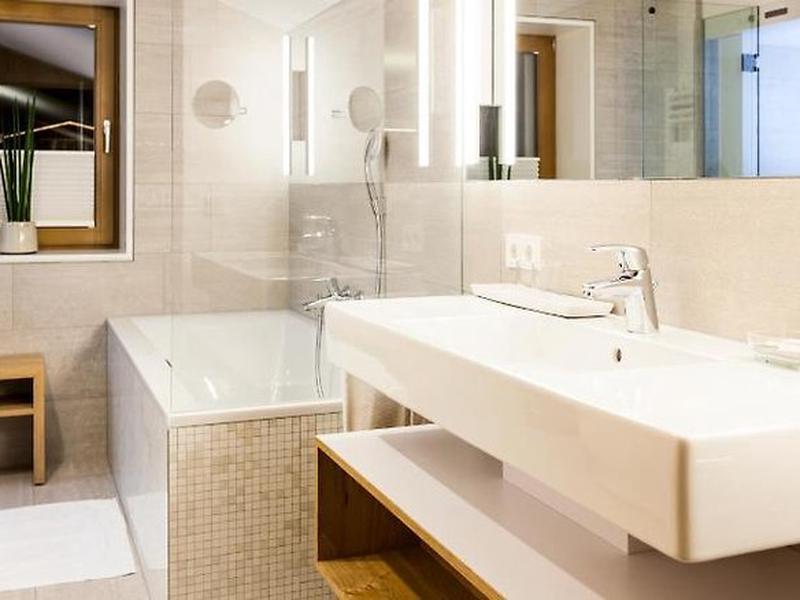 6D5501782A2497BC24EBD1441B5A2548