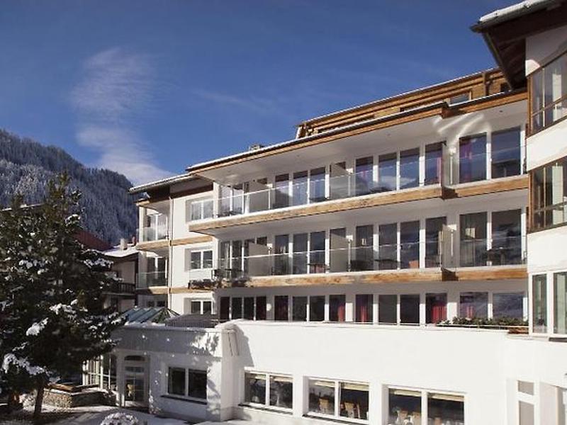 716012AC6F6E1CF0EF8F8E3C09C047E3