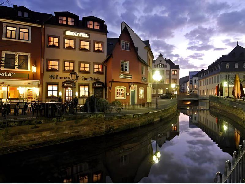 3DEB2686EC9964694D7111B6A8B96625