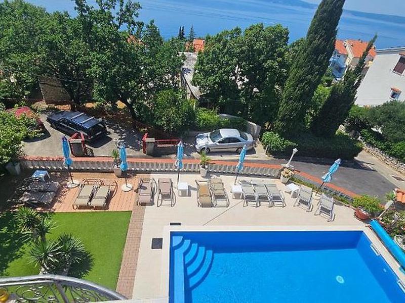 B5F0847474E26D6153D78C6C67F930C1