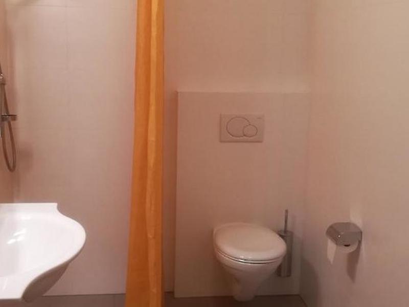 CE1F0C770D30815876AAC3986FF5B526