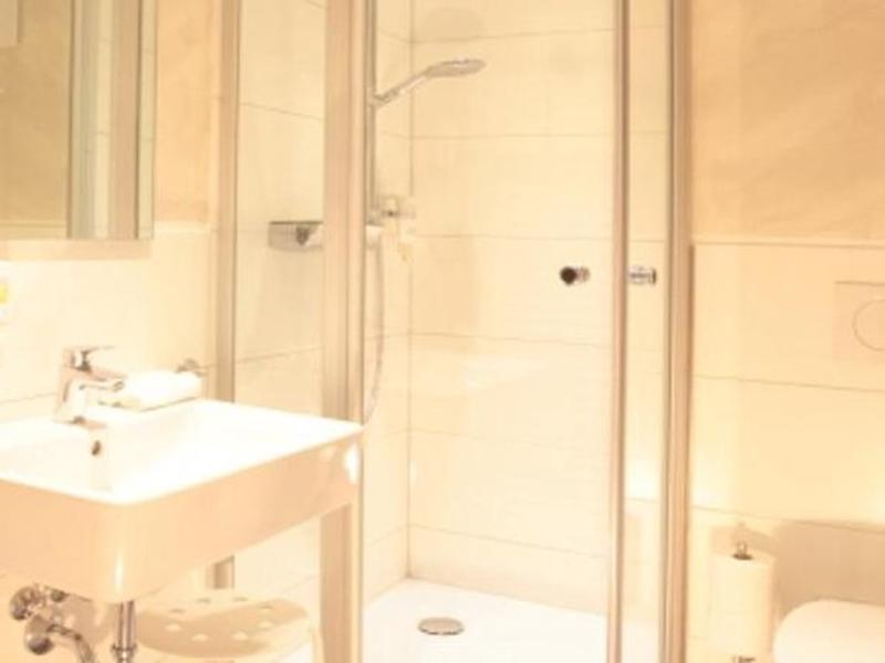 7D780E393F151FF02FD19A4A5D9FE2DC